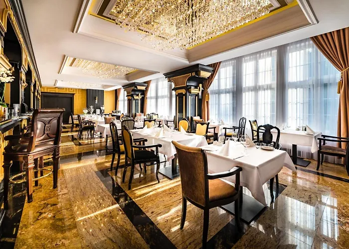 アパート Hanza Tower - Blue Heaven - Pool, Sauna, Sunset View *